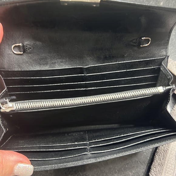 COPY - MCM wallet with chain - Picture 7 of 9